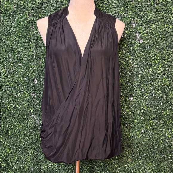 NWOT Calypso St. Barth 100% Silk V-Neck Sleeveless Blouse Size S - Picture 4 of 8